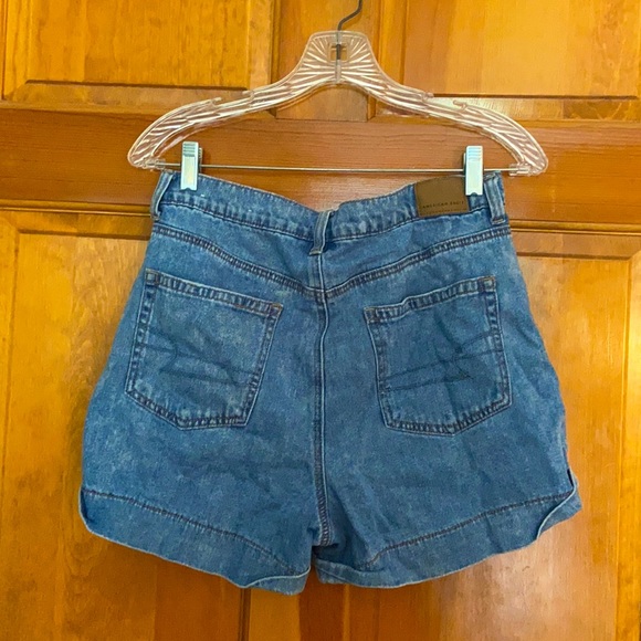 Blue Wash Denim Mom Short by American Eagle - Picture 2 of 5